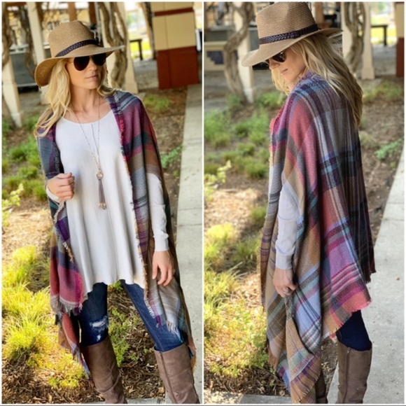 LAST ONE! By the Fire light Plaid poncho - Picture 2 of 4